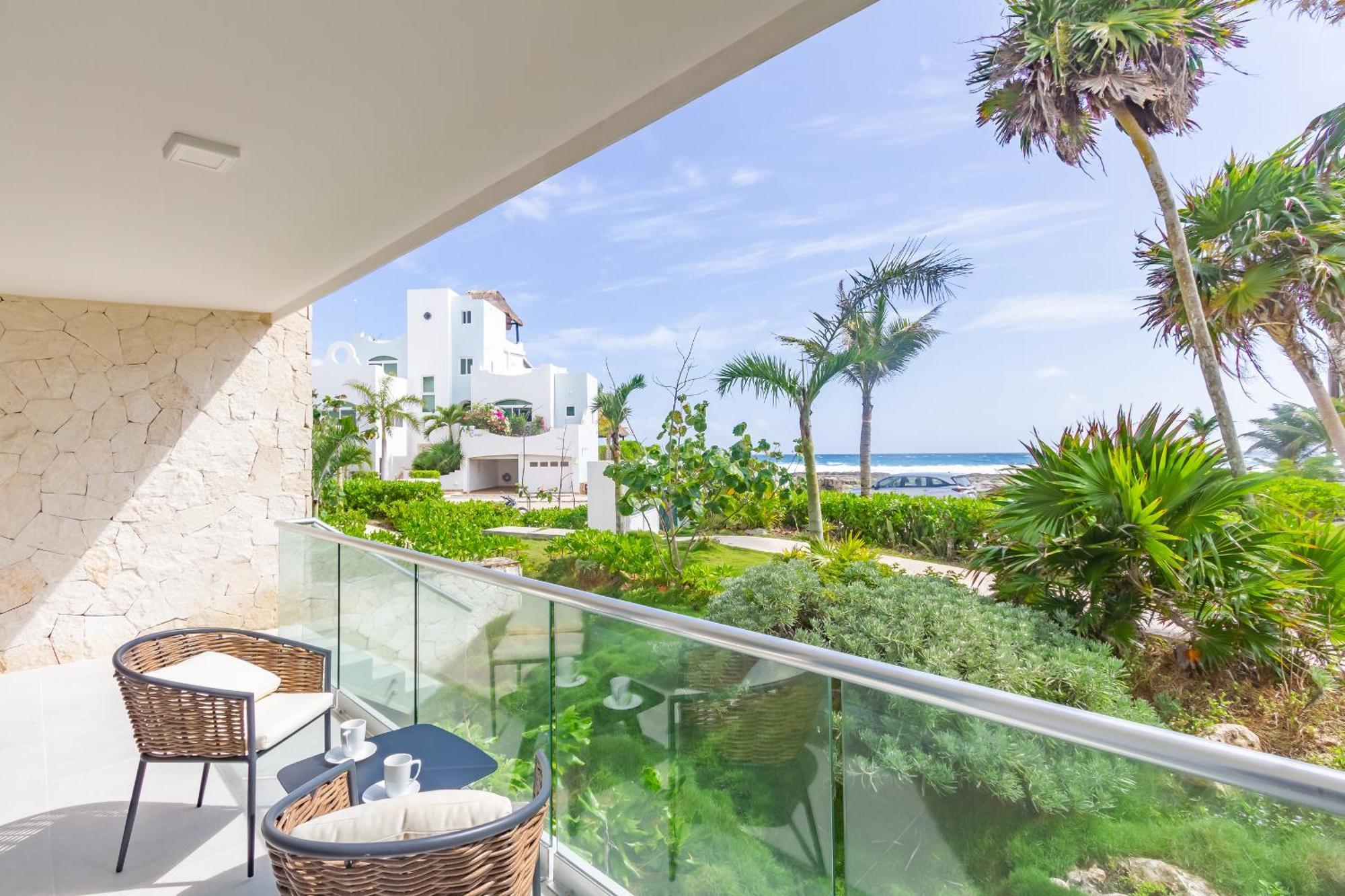 Santamar By Tao Beach Condos With Pool & Walk To Ocean Akumal Exterior photo
