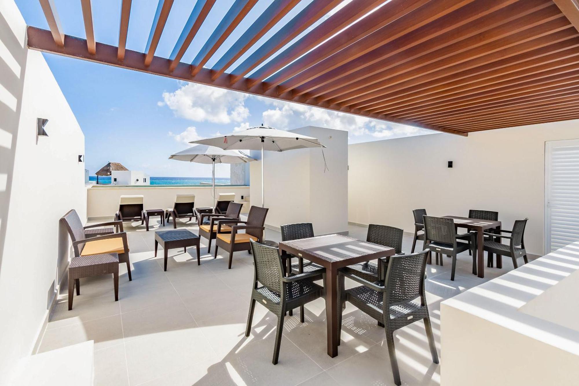 Santamar By Tao Beach Condos With Pool & Walk To Ocean Akumal Exterior photo